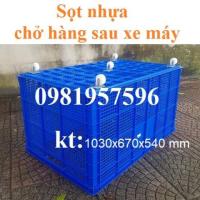 Sọt nhựa chở hàng sau xe máy