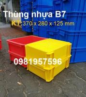 Thùng nhựa B7, khay nhựa có nắp